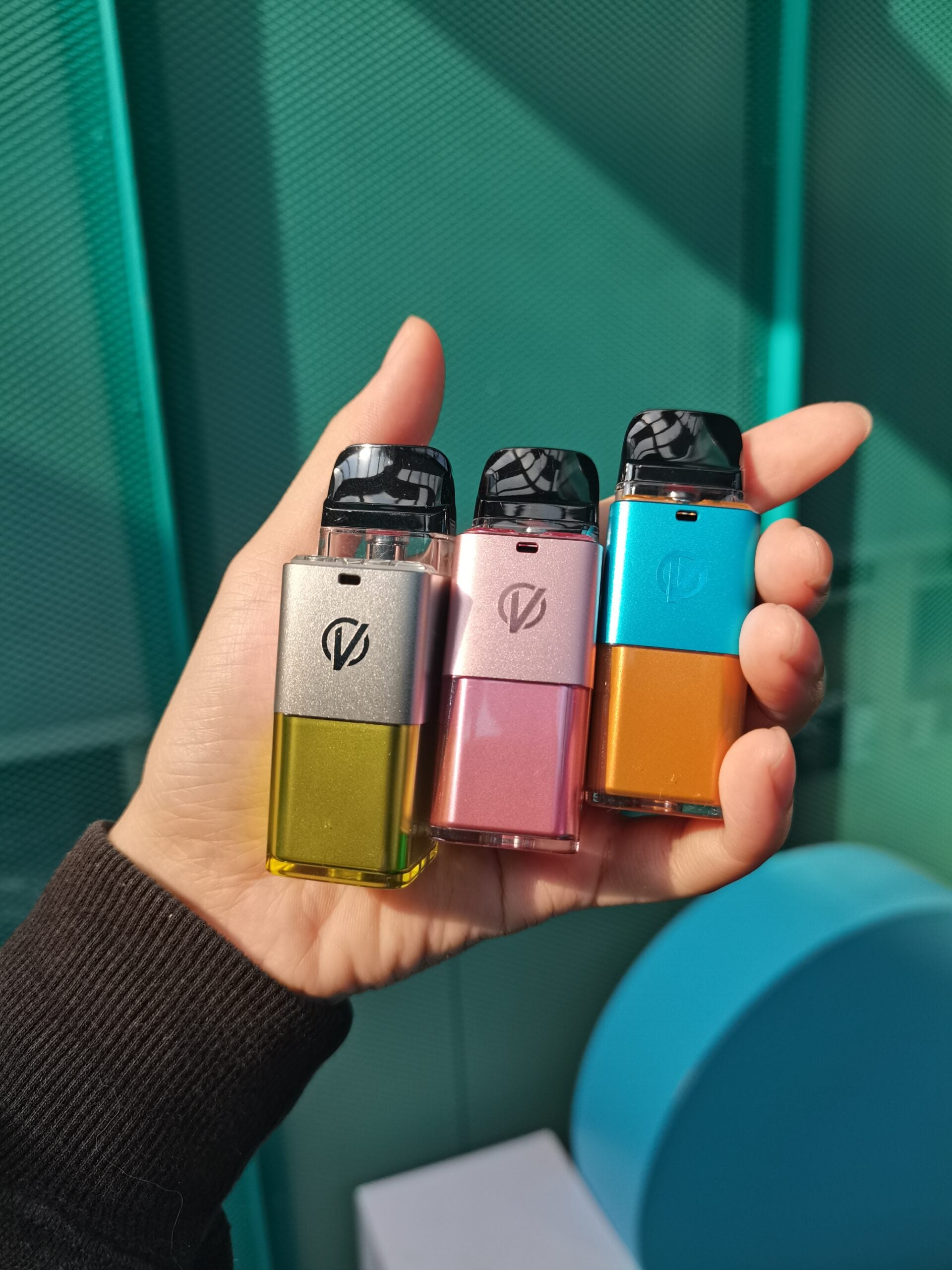 Vaporesso XROS Cube Pod Vape Kit image 1