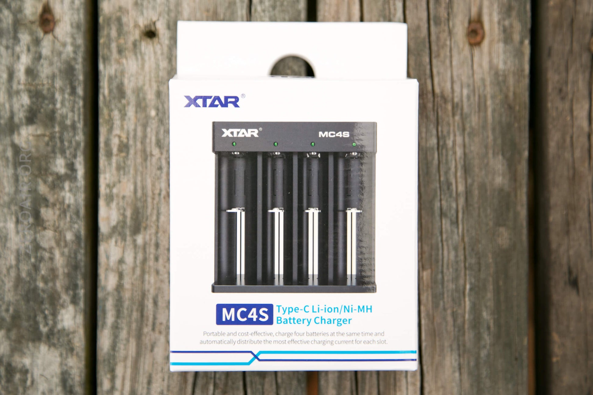 Xtar MC4S Battery Charger image 1